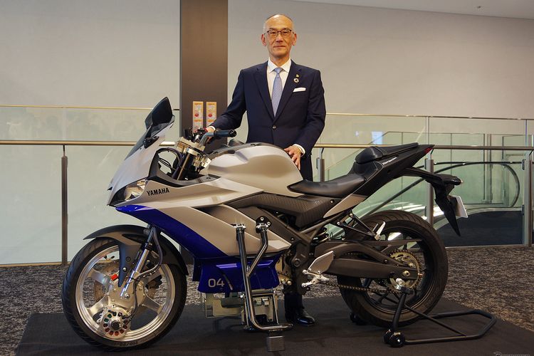 Yamaha Bangunkan Teknologi Motosikal Antijatuh Dengan Prototaip Yzf R