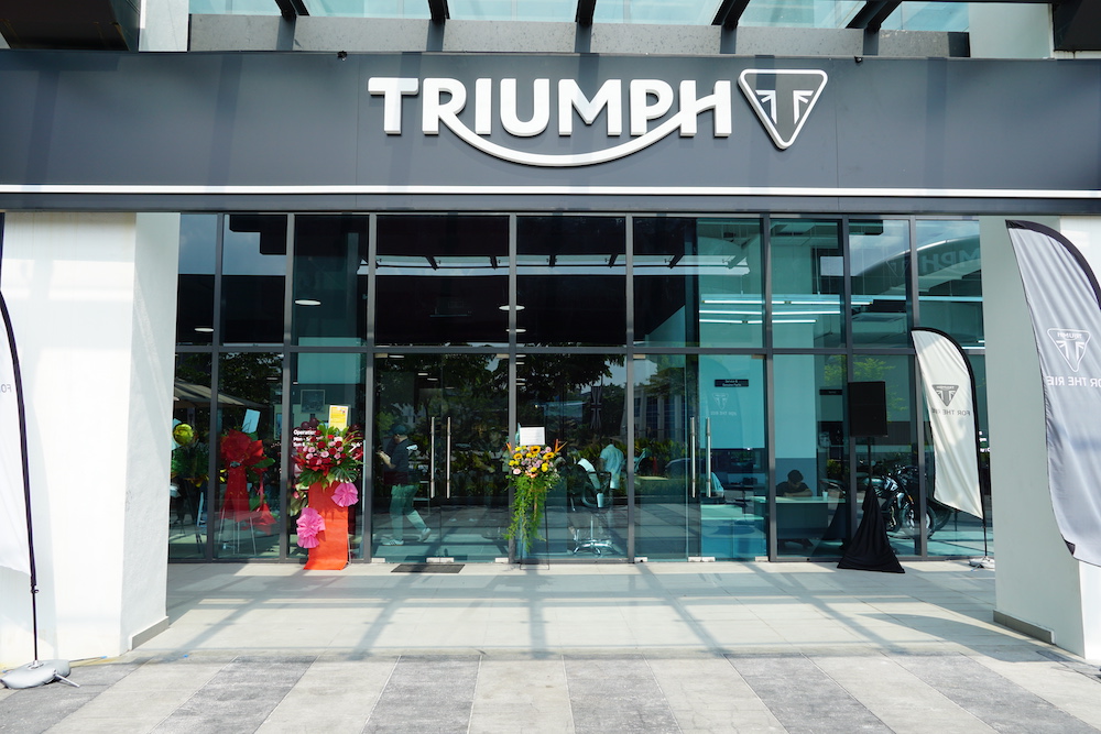 Triump Malaysia Buka Pusat 3S Perdana Triumph Motorcycle Petaling Jaya