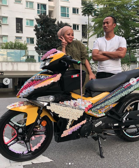 Inilah Yamaha Y15zr Edisi Siti Sarah Yang Buatkan Shuib Tak Jadi Nak Senyum