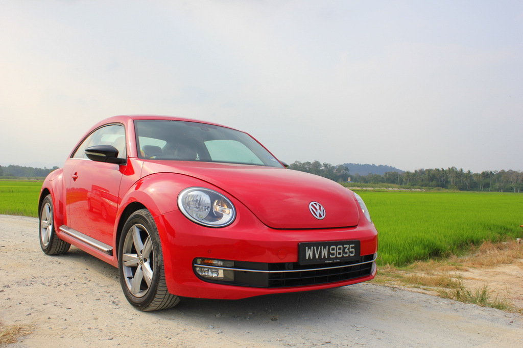 Volkswagen Beetle розовая 78000