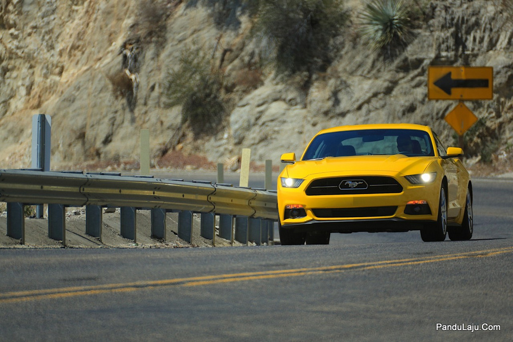 2015-Mustang-5.0-2