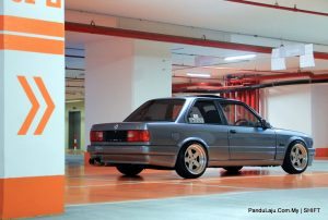 BMW E30