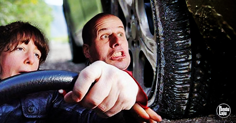 Pemandu panik ketika tayar pecah