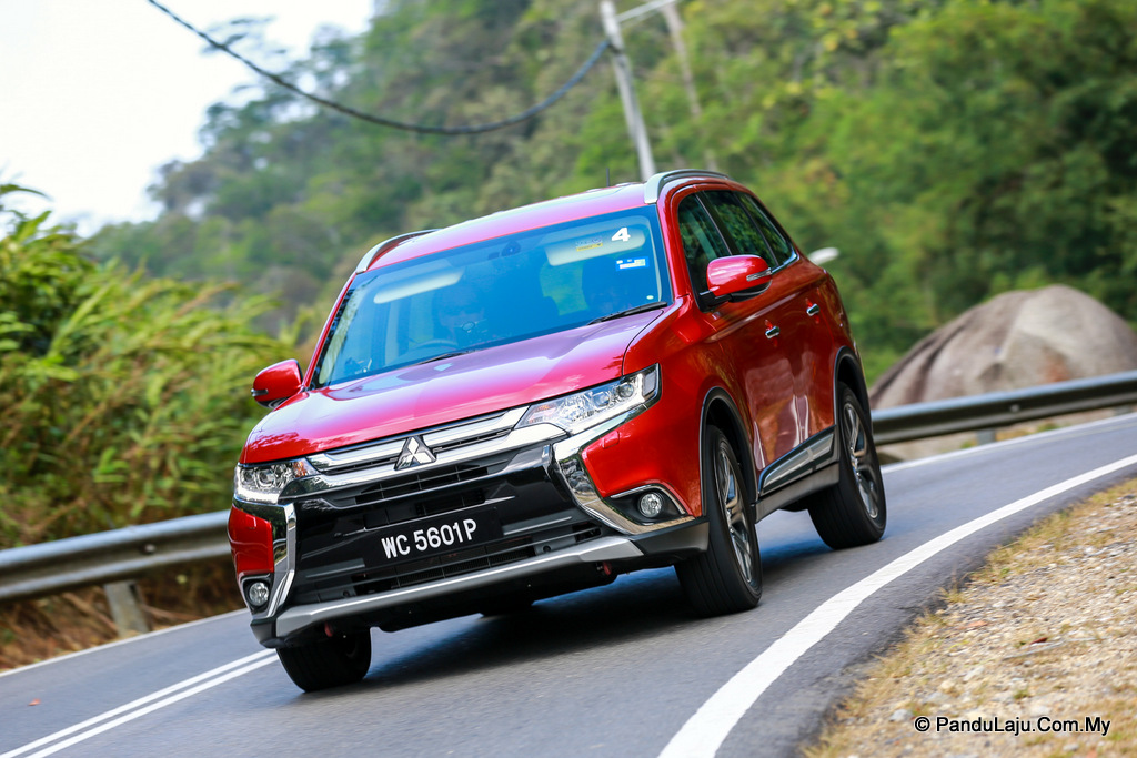 Pandu uji Mitsubishi Outlander