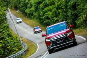 Pandu uji Mitsubishi Outlander