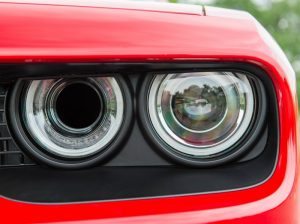 dodge-challenger-srt-hellcat-headlamp