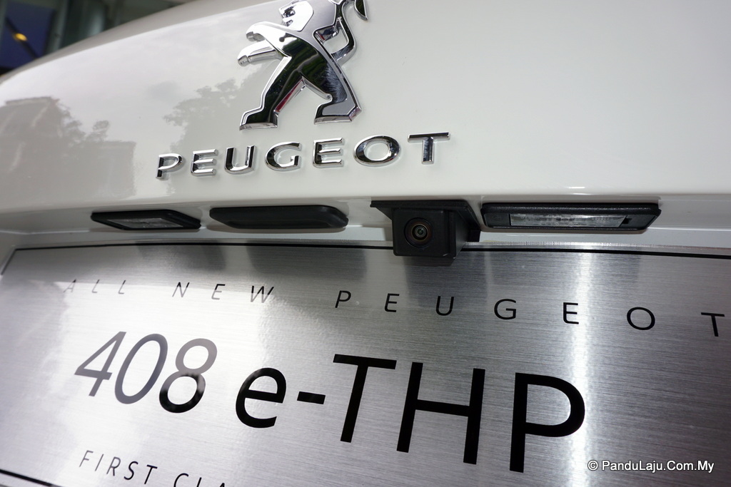 Peugeot 408 e-THP
