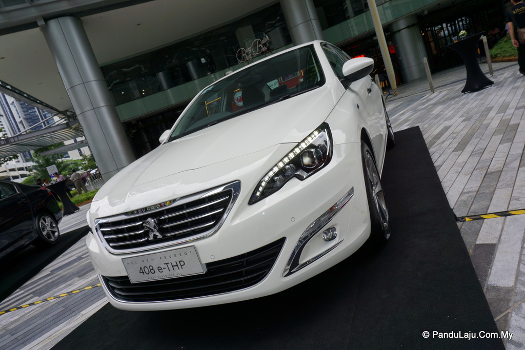 Peugeot 408 e-THP