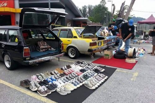 peniaga-car-boot