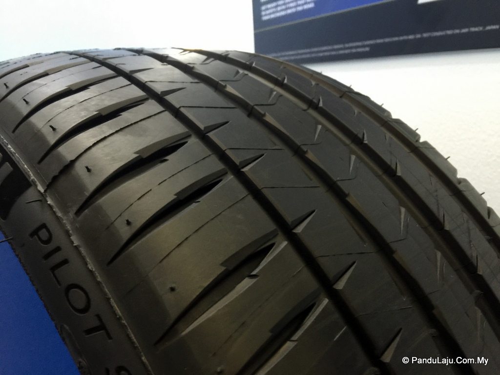 Michelin Pilot Sport 4
