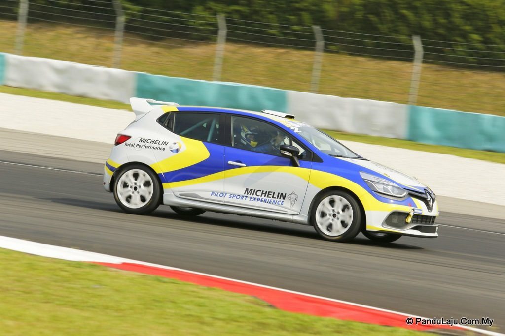 Michelin Pilot Sport Experience 2016
