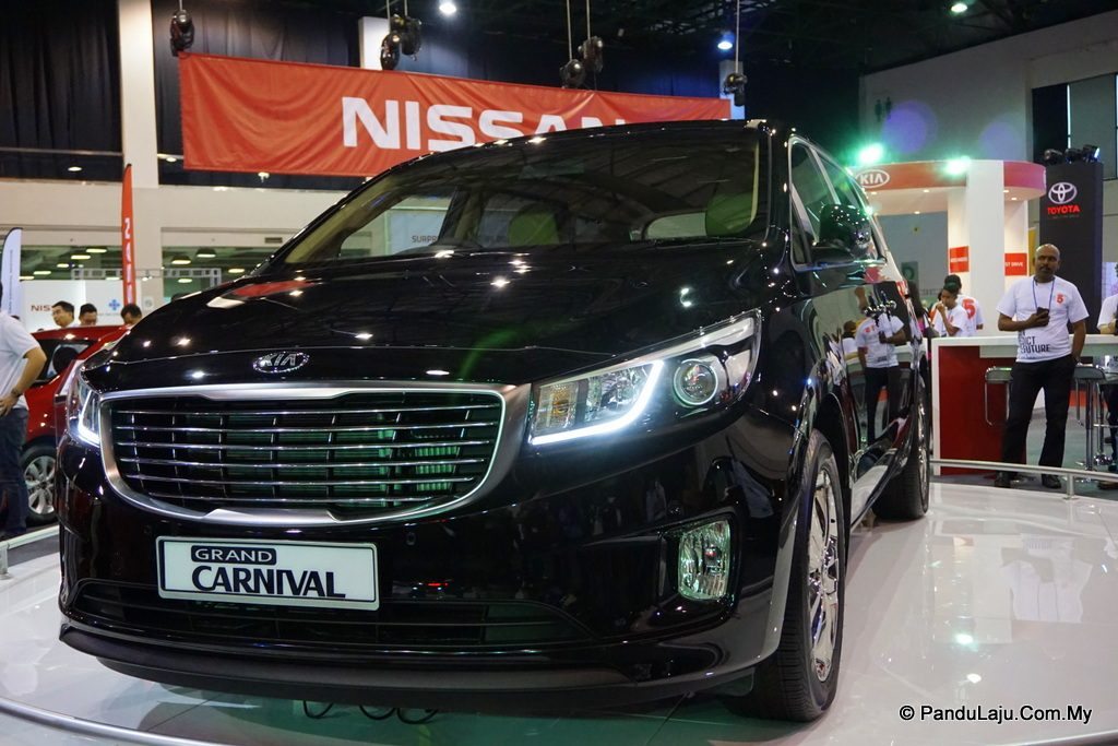 kia grand carnival