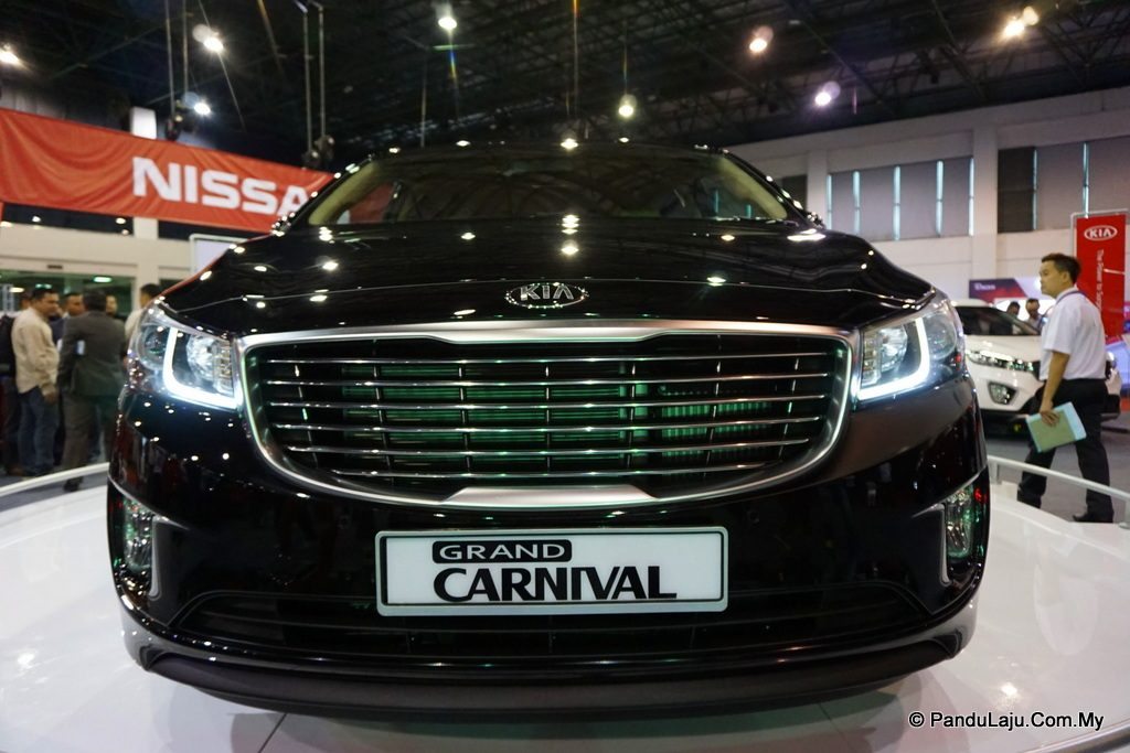 kia grand carnival