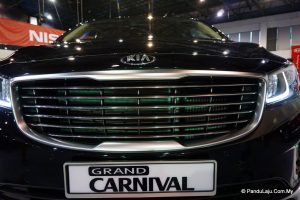 kia grand carnival