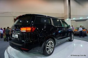 kia grand carnival