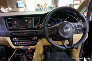 kia grand carnival