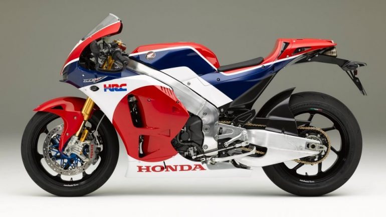 https://a1.fssta.com/content/dam/fsdigital/fscom/MOTORS/images/2015/06/16/061615-motor-2016_RC213V_S__4_.vadapt.955.high.0.jpg