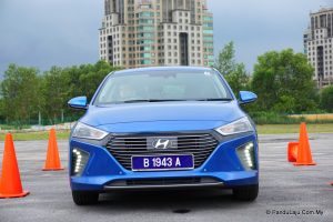 pandu uji hyundai ioniq
