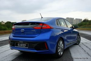 pandu uji hyundai ioniq