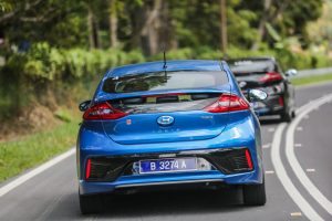 pandu uji hyundai ioniq