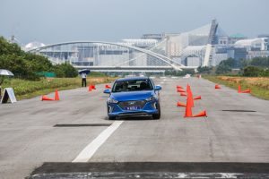pandu uji hyundai ioniq