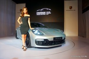 porsche panamera 2017