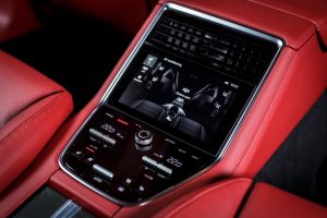 porsche panamera 2017
