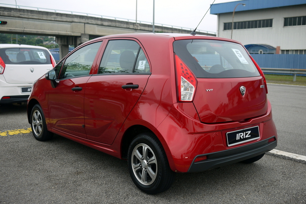 proton iriz harga 2017