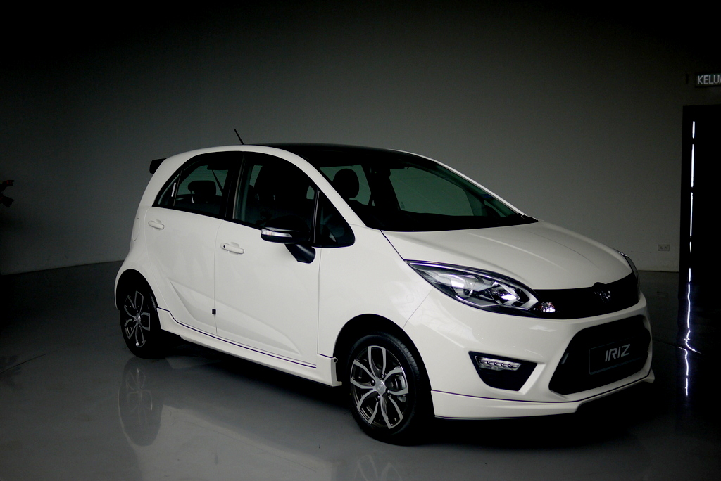 Proton-iriz-facelift-premium-2017 (3) - PanduLaju.com.my