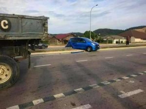 gandar belakang tercabut