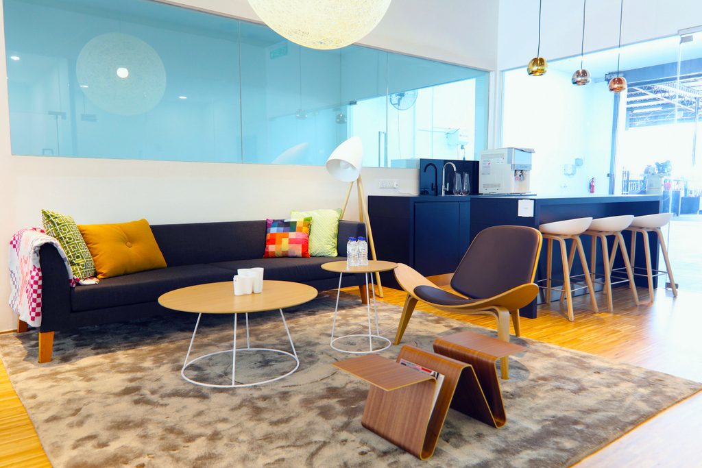 Pusat 3S Volvo Juru iRoll Auto