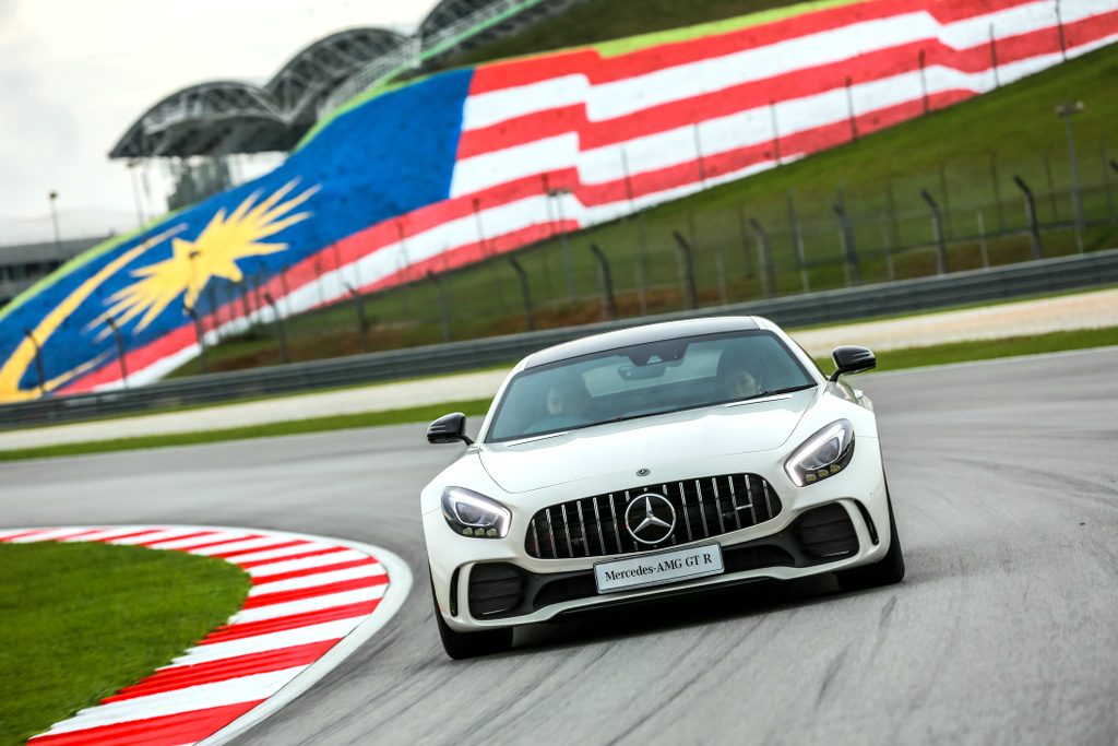 Harga Mercedes-AMG GT R Malaysia