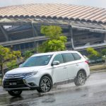 Pandu uji Mitsubishi Outlander CKD