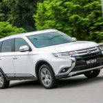 Pandu uji Mitsubishi Outlander CKD