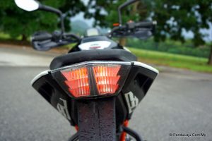 Tunggang Uji KTM Duke 250