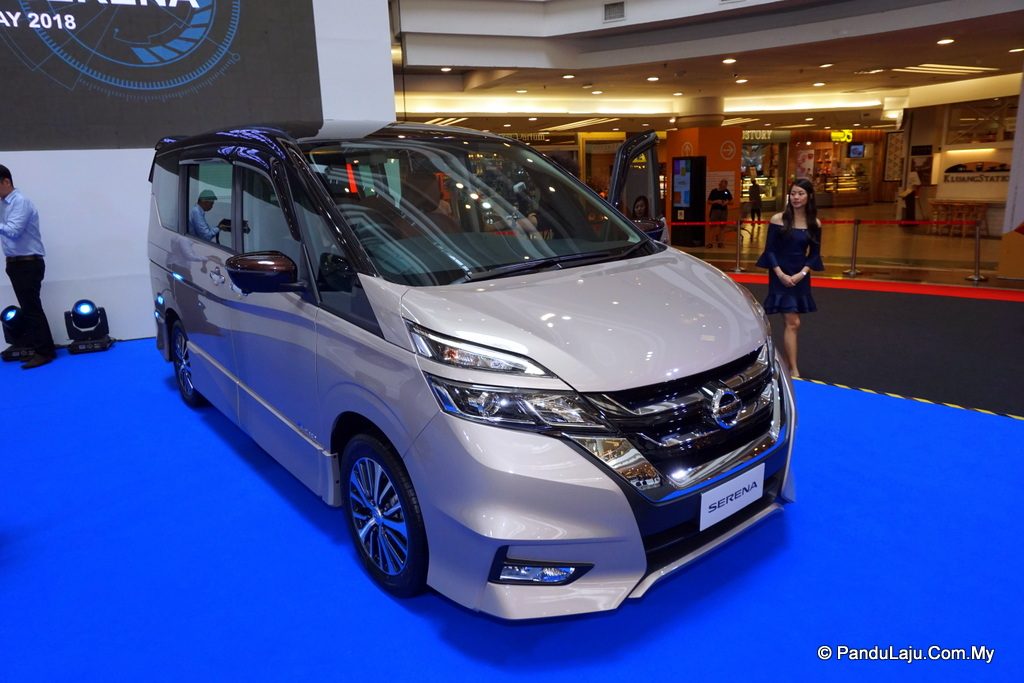 Nissan serena 2018 года