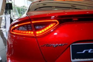 Lampu belakang Kia Stinger 2018 Malaysia