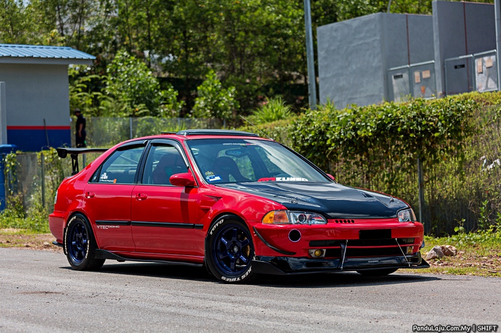 #BikinKereta: Honda Civic EG8 'LHD' yang Merah Mak Ngah