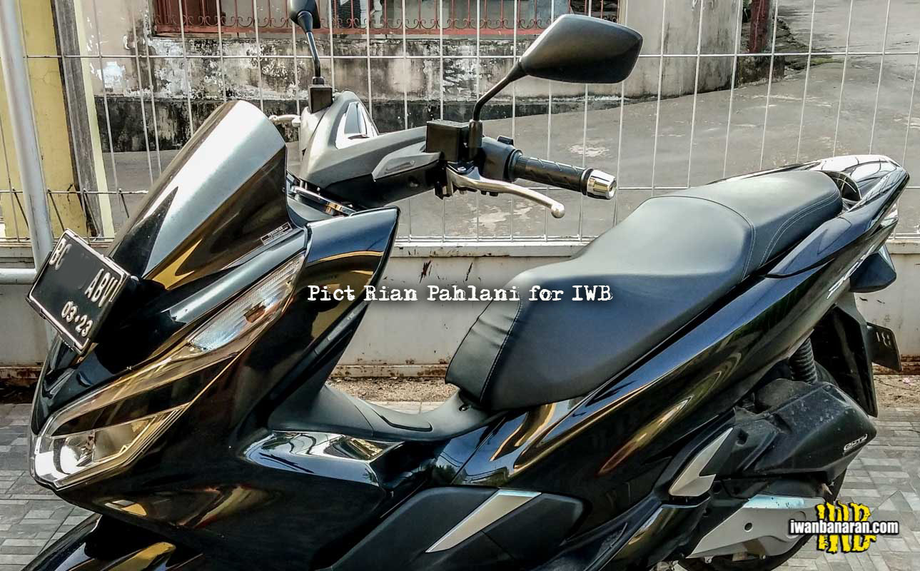 #ApaNakBuat: Tukar Hendal Honda PCX 150 dengan Yamaha NMAX 155