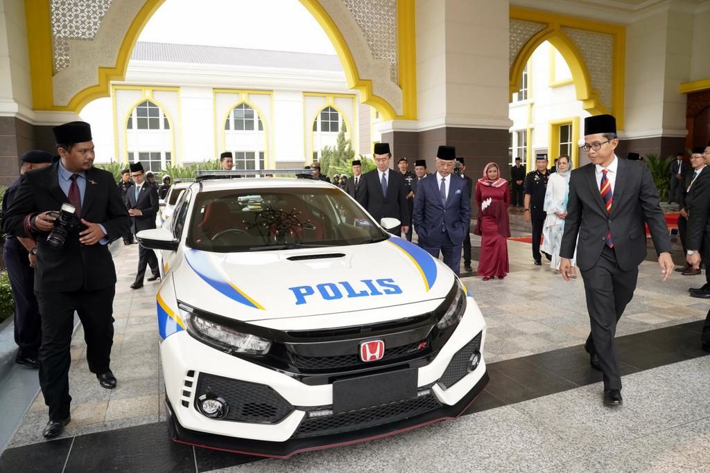 Honda Civic Type R Sah Jadi Kereta Pengiring YDP Agong