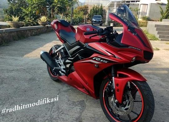 #BikinMotor: Yamaha R15 V3 dengan Kit Badan R1M