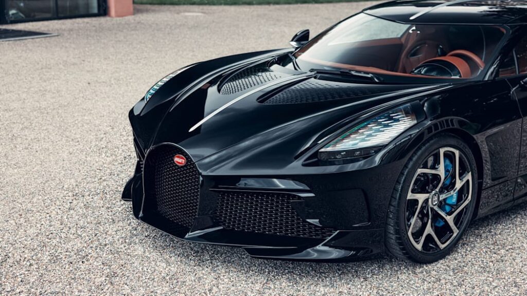 Bugatti La Voiture Noire - Hanya Satu Unit Dibuat, Harga RM55 Juta!