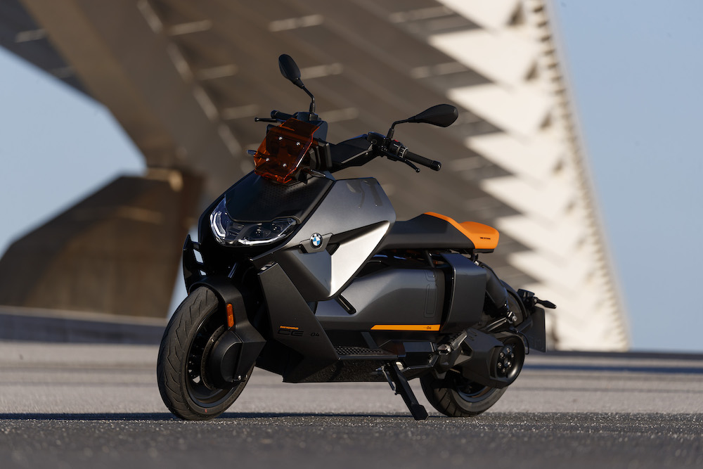Skuter Elektrik BMW CE 04 (2023) Masuk Malaysia Mac Ini, Harga Anggaran ...