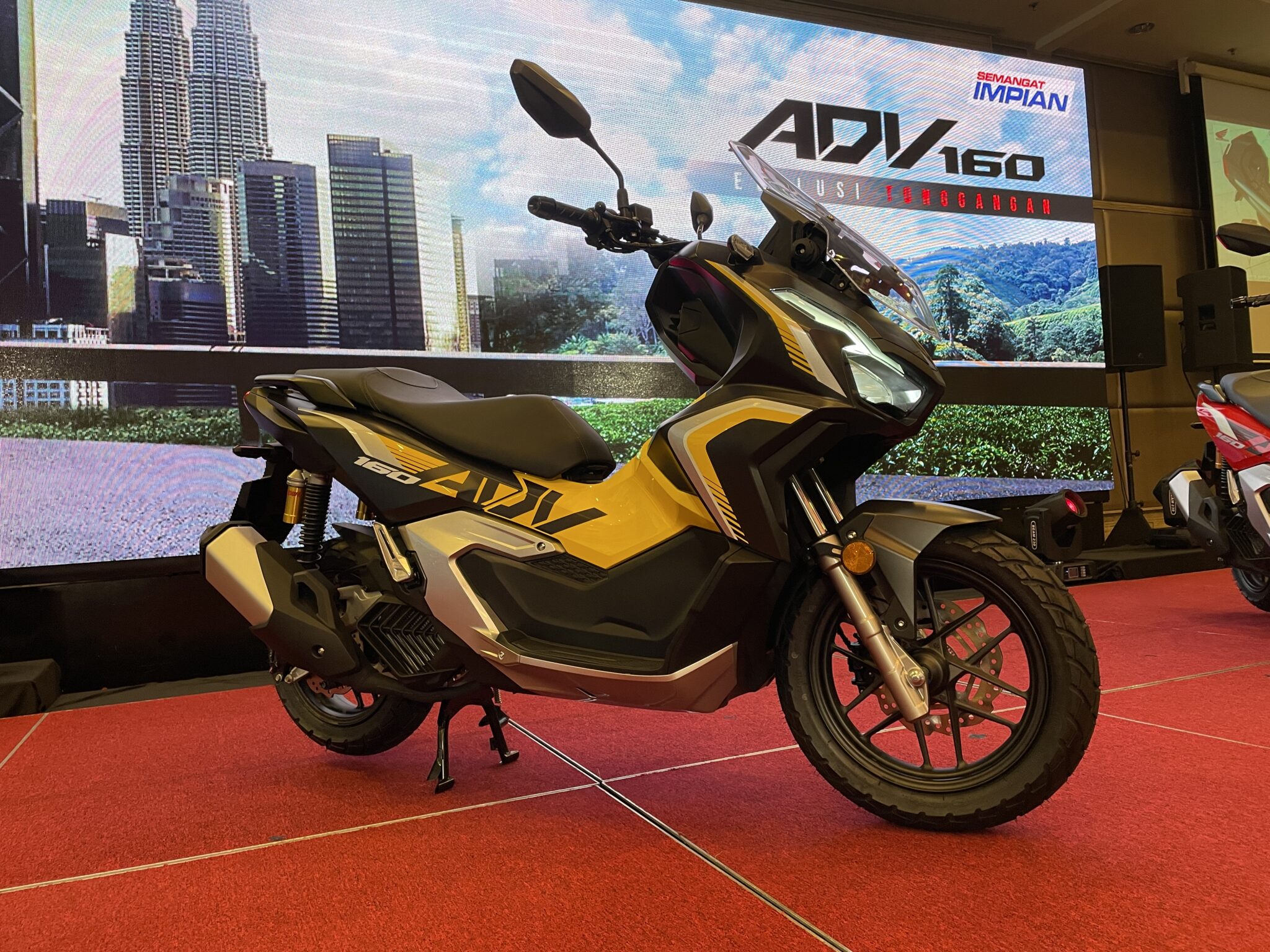 adv160