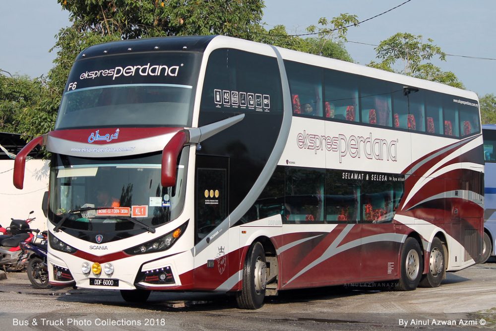 Bas ekspres di Malaysia