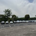 Kenderaan EV memenuhi ruang parkir di Tapak Arkeologi Liangzhu di Hangzhou, China