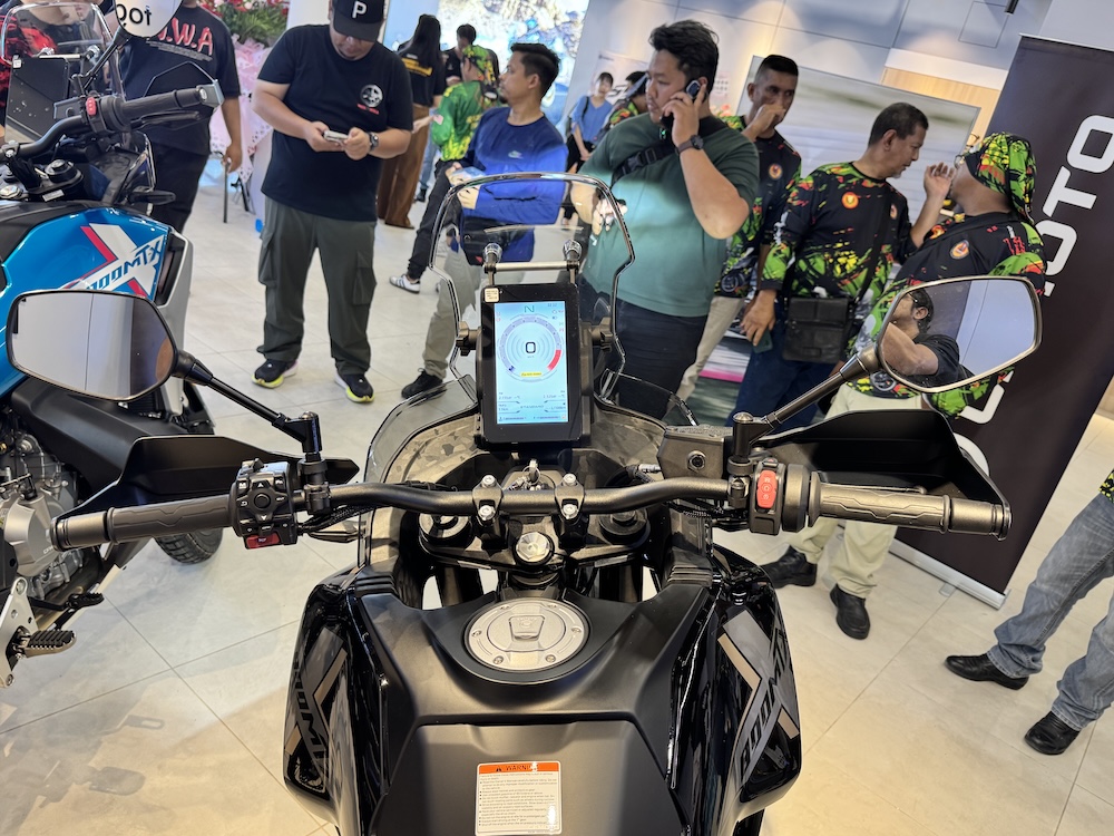 CFMoto 800MT-X 2025