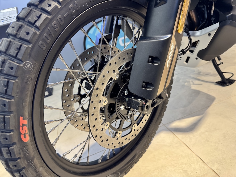 CFMoto 800MT-X 2025