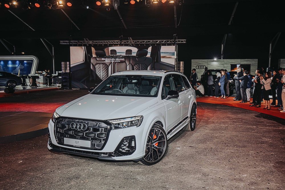 Audi Q7 S Line 2025 CKD