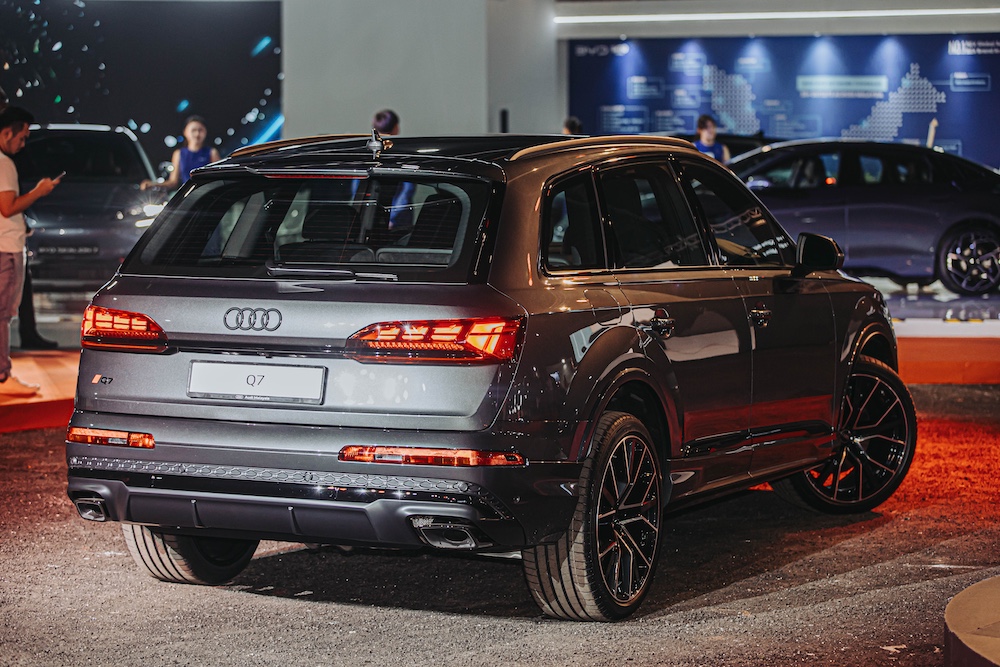 Audi Q7 S Line 2025 CKD